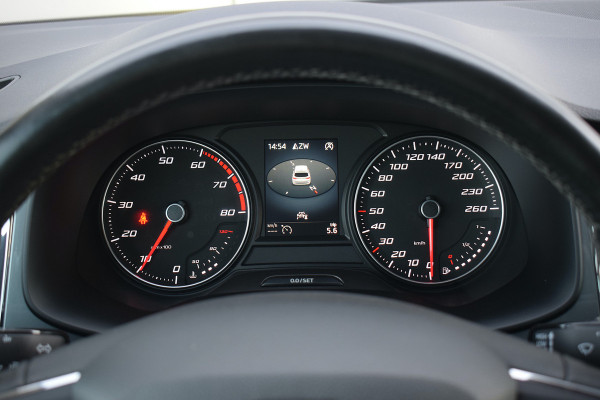 Seat Ateca 1.0 EcoTSI Style Business Intense | Trekhaak | Apple CarPlay | Camera | Climate