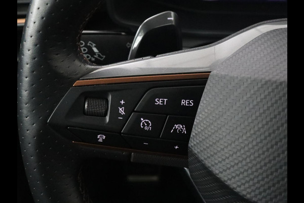 CUPRA Leon 1.4 eHybrid VZ | 245pk | Panoramadak | Stoelverwarming | Camera | Carplay | Adaptive cruise | Keyless | Navigatie | 19'' | Sportstoelen | Full LED | PHEV | Plug In
