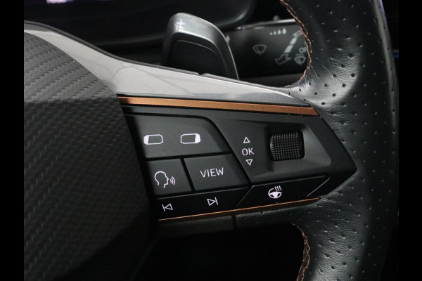 CUPRA Leon 1.4 eHybrid VZ | 245pk | Panoramadak | Stoelverwarming | Camera | Carplay | Adaptive cruise | Keyless | Navigatie | 19'' | Sportstoelen | Full LED | PHEV | Plug In