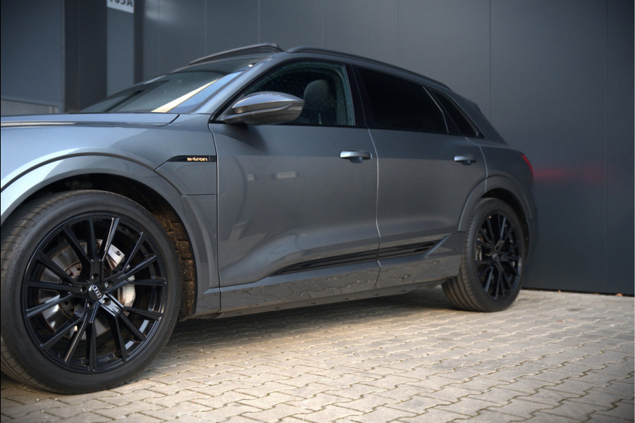 Audi e-tron 50 quattro S edition 71 kWh | S Line | Black Edition | Panoramadak | Memory Seats | Camera | Luchtvering | Adaptive Cruise Control | Trekhaak | Keyless | Matrix LED | Leder | Stoelverwarming | NAP | BTW