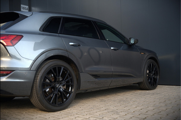 Audi e-tron 50 quattro S edition 71 kWh | S Line | Black Edition | Panoramadak | Memory Seats | Camera | Luchtvering | Adaptive Cruise Control | Trekhaak | Keyless | Matrix LED | Leder | Stoelverwarming | NAP | BTW