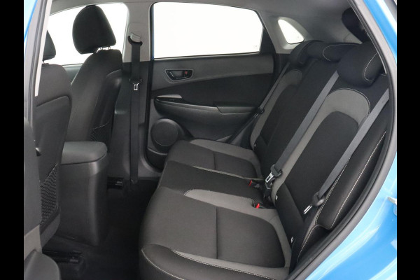 Hyundai Kona 1.6 GDI HEV Fashion | Head-Up | Trekhaak | Adaptive cruise | Camera | Carplay | Keyless | Dodehoek detectie | Climate control | Bluetooth