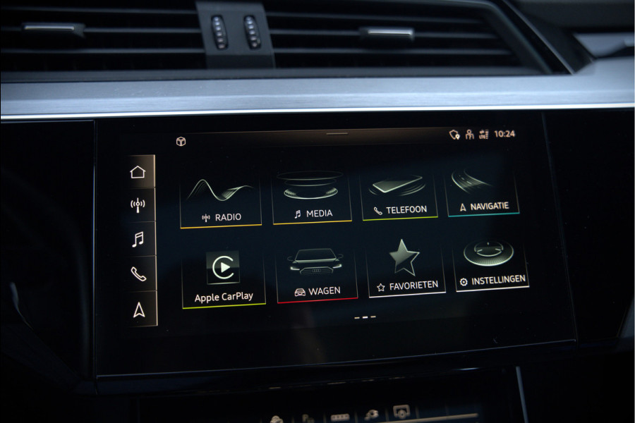 Audi e-tron 50 quattro S edition 71 kWh | S Line | Black Edition | Panoramadak | Memory Seats | Camera | Luchtvering | Adaptive Cruise Control | Trekhaak | Keyless | Matrix LED | Leder | Stoelverwarming | NAP | BTW