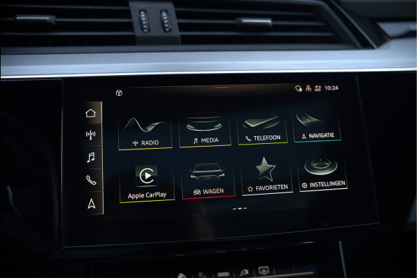 Audi e-tron 50 quattro S edition 71 kWh | S Line | Black Edition | Panoramadak | Memory Seats | Camera | Luchtvering | Adaptive Cruise Control | Trekhaak | Keyless | Matrix LED | Leder | Stoelverwarming | NAP | BTW