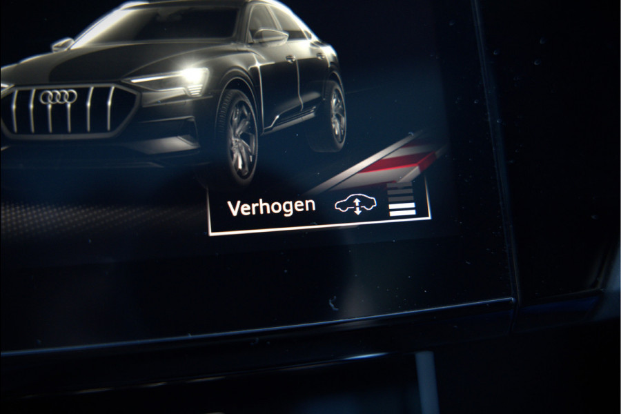 Audi e-tron 50 quattro S edition 71 kWh | S Line | Black Edition | Panoramadak | Memory Seats | Camera | Luchtvering | Adaptive Cruise Control | Trekhaak | Keyless | Matrix LED | Leder | Stoelverwarming | NAP | BTW