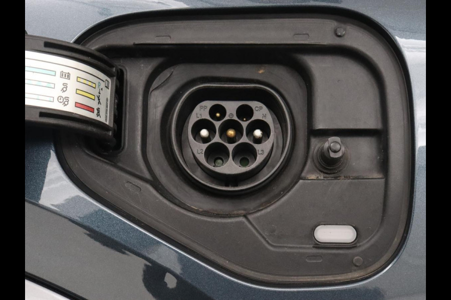 CUPRA Formentor 1.4 eHybrid VZ | 245pk | Trekhaak | Leder | Stoelverwarming | Camera | Carplay | Adaptive cruise | Memory | Keyless | 19'' | Full LED | Sportstoelen | PHEV | Plug In