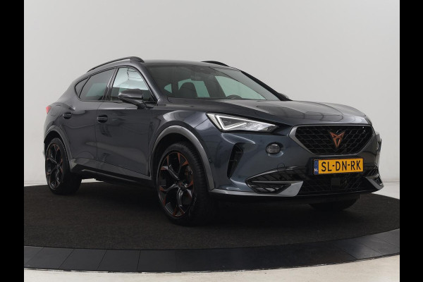 CUPRA Formentor 1.4 eHybrid VZ | 245pk | Trekhaak | Leder | Stoelverwarming | Camera | Carplay | Adaptive cruise | Memory | Keyless | 19'' | Full LED | Sportstoelen | PHEV | Plug In