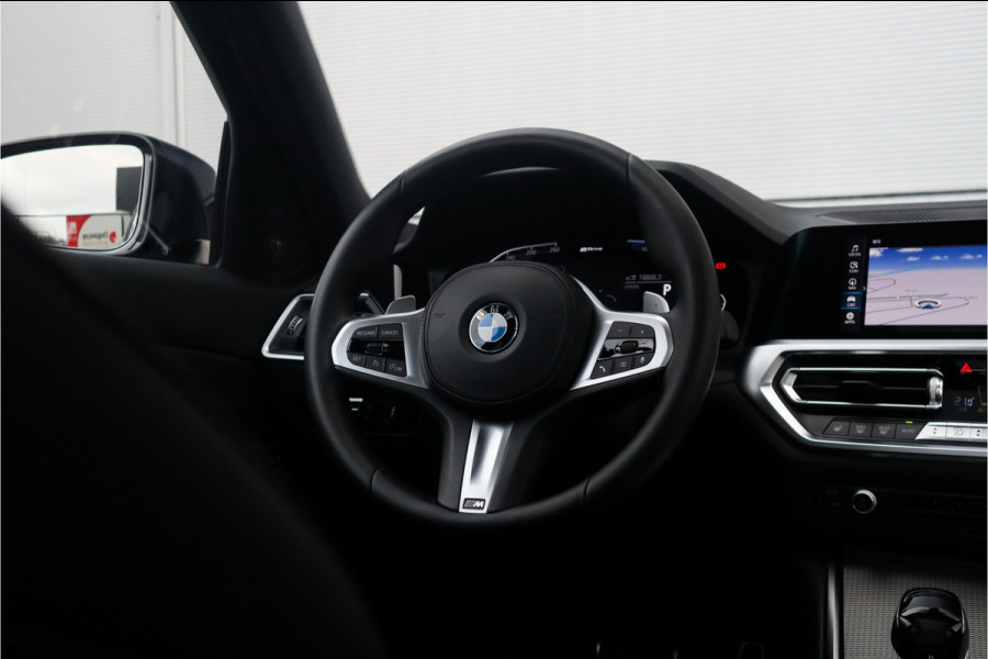 BMW 3 Serie Touring 330e xDrive M-Sport Panorama / 19inch / Harman Kardon /