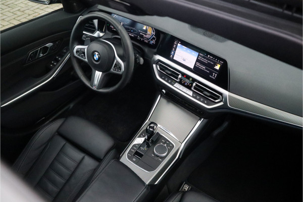 BMW 3 Serie Touring 330e xDrive M-Sport Panorama / 19inch / Harman Kardon /