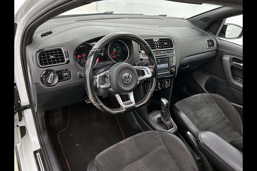 Volkswagen Polo 1.8 TSI GTI | 192PK | PANO | STOELVERW |ALCANTARA | AUTOMAAT | AIRCO | GOED ONDERHOUD |