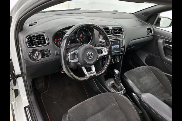 Volkswagen Polo 1.8 TSI GTI | 192PK | PANO | STOELVERW |ALCANTARA | AUTOMAAT | AIRCO | GOED ONDERHOUD |