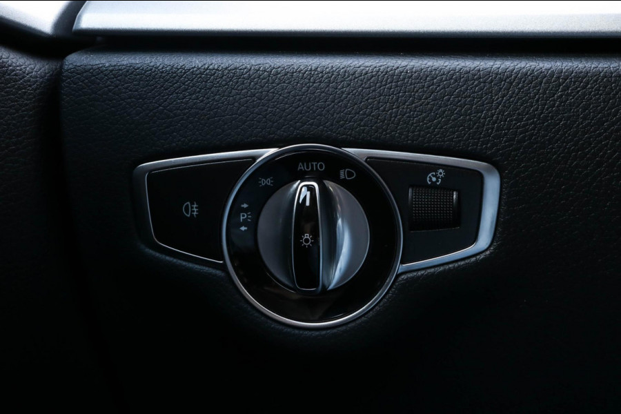 Mercedes-Benz E-Klasse 300 e | Widescreen | DAB+ | Nieuw model | Hybride | Camera | E300