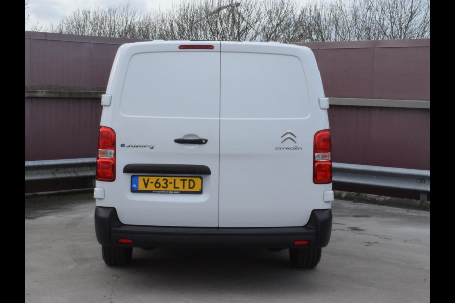 Citroën ë-Jumpy XL 75 kWh | tot 8 jaar garantte | Techno NAV pakket | camera | Comfort tussenschot | 3 zitplaatsen