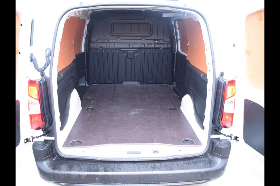 Peugeot e-Partner L2 50 kWh | tot 8 jaar garantie | rondom zicht camera's | navi incl. Apple Carplay | dodehoek detectie | parkeersensoren voor & achter | laadruimtebetimmering | rijklaarprijs