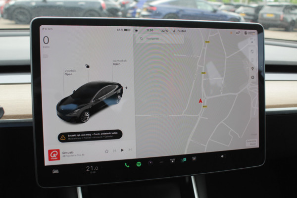 Tesla Model 3 Long Range AWD 75 kWh / NIEUWE BATTERIJ / SOH 88,4% / Trekhaak / Autopilot / Panoramadak / Camera / Leder / 19'' / Leder / Premium Audio /