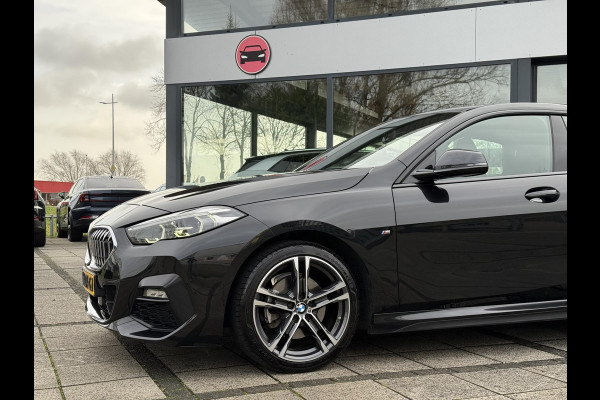 BMW 2 Serie Gran Coupé 218i Aut. M-Sport | Sportstoelen | Navi | Live Cockpit |