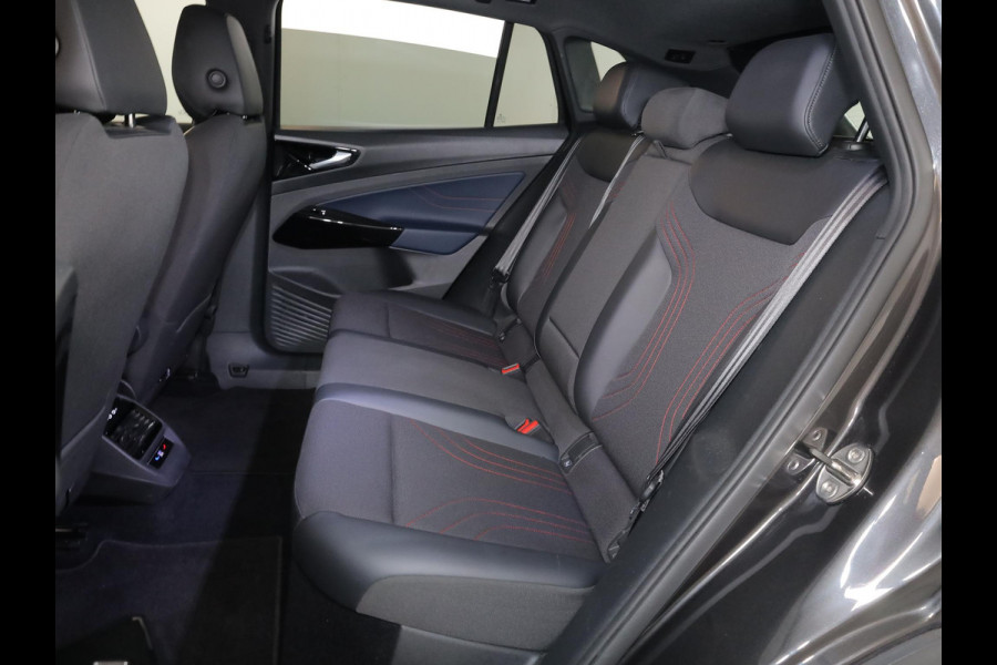 Volkswagen ID.4 GTX 4Motion 77 kWh 299pk| 20'LM-velgen| Pano-dak| SOH 89% | verwarmd stuur +voorruit | Camera