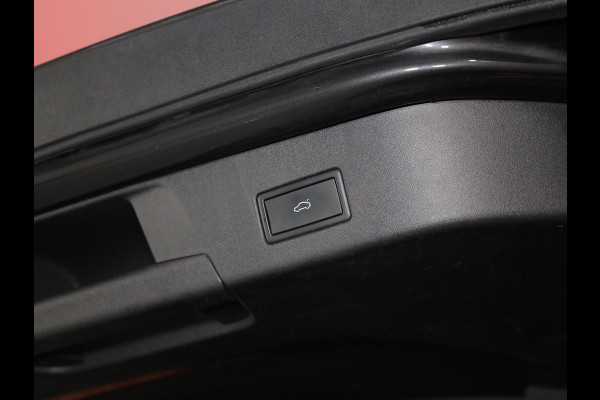 Volkswagen ID.4 GTX 4Motion 77 kWh 299pk| 20'LM-velgen| Pano-dak| SOH 89% | verwarmd stuur +voorruit | Camera