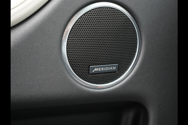 Land Rover Discovery Sport P300e R-Dynamic HSE Plug In Hybrid 309pk Dealer O.H. PHEV | Trekhaak Afn. |  Adaptive Cruise | Camera | Meridian Audio | Alcantara Sportstoelen Memory & Verwarmd | Stuur Verwarmd | Apple Carplay | Keyless | Blis | Navigatie | DAB |