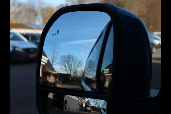Ford Transit Custom E-Transit 65 kWh 218 pk Limited L2 Lang 340 - B&O Sound - Winter pakket