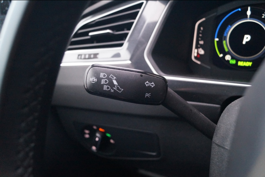 Volkswagen Tiguan 1.4 TSI 150pk DSG eHybrid R-Line Business Plus