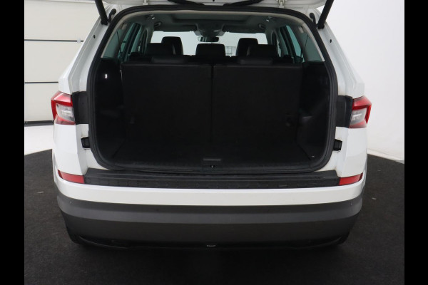 Škoda Kodiaq 1.5 TSI Limited Business Edition 7-persoons | Panoramadak | Adaptive cruise | Trekhaak | Stoelverwarming | Leder/Alcantara | Canton Sound | Keyless | Camera | Carplay | 19'' | Navigatie