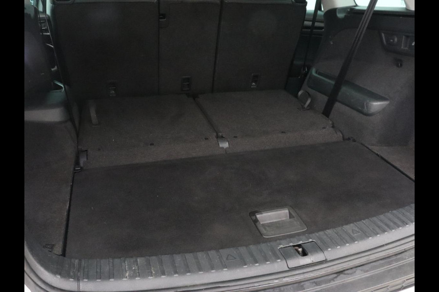 Škoda Kodiaq 1.5 TSI Limited Business Edition 7-persoons | Panoramadak | Adaptive cruise | Trekhaak | Stoelverwarming | Leder/Alcantara | Canton Sound | Keyless | Camera | Carplay | 19'' | Navigatie