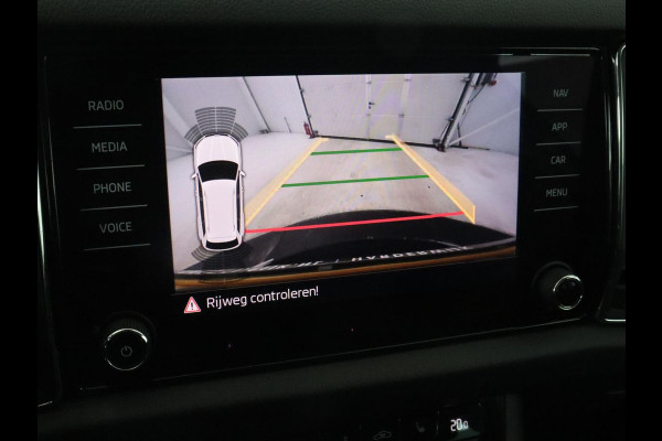 Škoda Kodiaq 1.5 TSI Limited Business Edition 7-persoons | Panoramadak | Adaptive cruise | Trekhaak | Stoelverwarming | Leder/Alcantara | Canton Sound | Keyless | Camera | Carplay | 19'' | Navigatie
