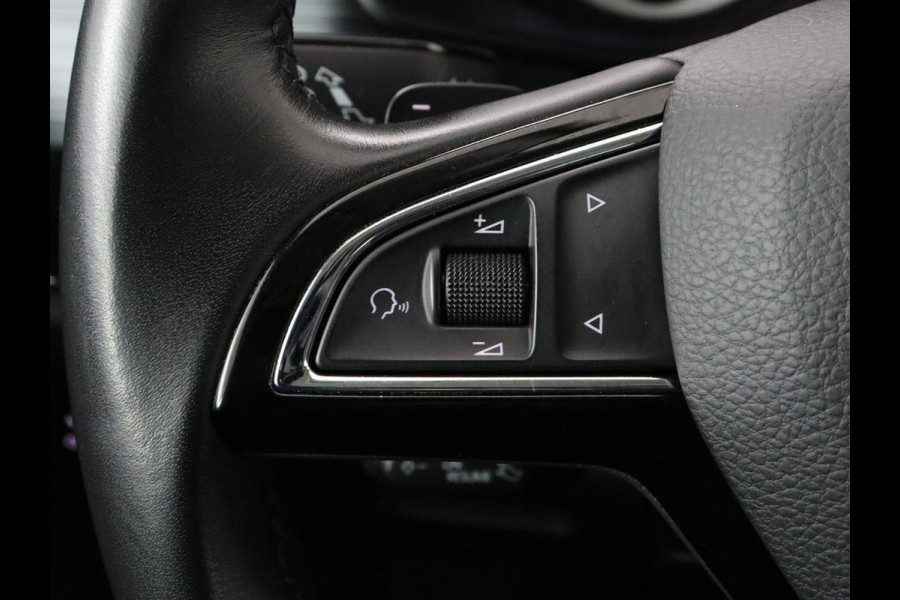 Škoda Kodiaq 1.5 TSI Limited Business Edition 7-persoons | Panoramadak | Adaptive cruise | Trekhaak | Stoelverwarming | Leder/Alcantara | Canton Sound | Keyless | Camera | Carplay | 19'' | Navigatie
