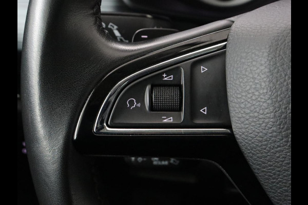 Škoda Kodiaq 1.5 TSI Limited Business Edition 7-persoons | Panoramadak | Adaptive cruise | Trekhaak | Stoelverwarming | Leder/Alcantara | Canton Sound | Keyless | Camera | Carplay | 19'' | Navigatie