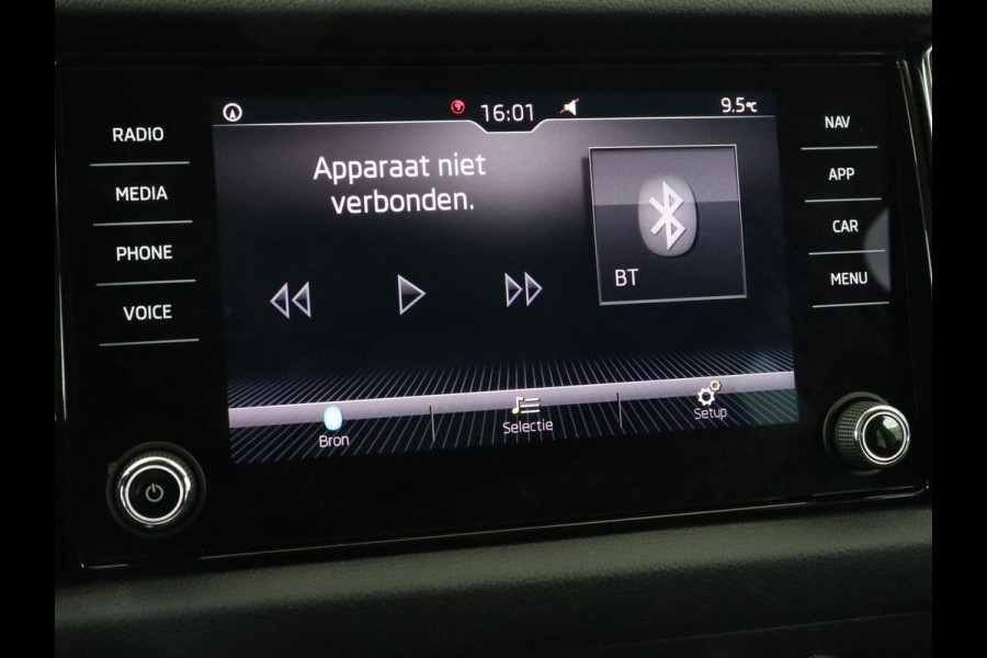 Škoda Kodiaq 1.5 TSI Limited Business Edition 7-persoons | Panoramadak | Adaptive cruise | Trekhaak | Stoelverwarming | Leder/Alcantara | Canton Sound | Keyless | Camera | Carplay | 19'' | Navigatie