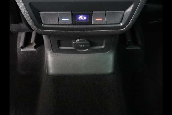 Škoda Kodiaq 1.5 TSI Limited Business Edition 7-persoons | Panoramadak | Adaptive cruise | Trekhaak | Stoelverwarming | Leder/Alcantara | Canton Sound | Keyless | Camera | Carplay | 19'' | Navigatie