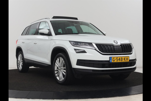 Škoda Kodiaq 1.5 TSI Limited Business Edition 7-persoons | Panoramadak | Adaptive cruise | Trekhaak | Stoelverwarming | Leder/Alcantara | Canton Sound | Keyless | Camera | Carplay | 19'' | Navigatie