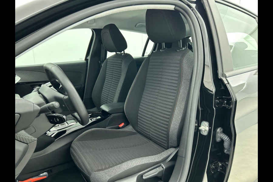 Peugeot e-208 EV Active 50 kWh | Navigatie | Apple Carplay/Android Auto | Cruise Control | Parkeer sensoren