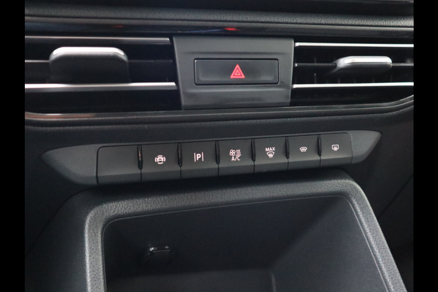 Ford Transit Connect 2.0 EcoBlue 120pk Automaat - Limited - Maxi L2 Lang - ACC - Stoelverwarming