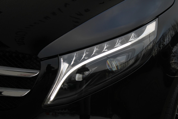 Mercedes-Benz V-Klasse 300d / XXL / DC / MBUX (apple car play) / 2x Elec Schuifdeur / Camera / Vol Opties / NIEUWSTAAT