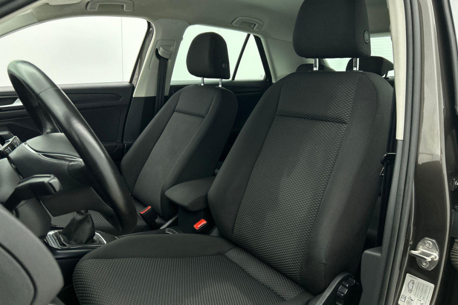Volkswagen T-Roc 1.0 TSI Style(Goed OnderH, Navi, Carplay, StoelV, Parkeersensoren, Etc)