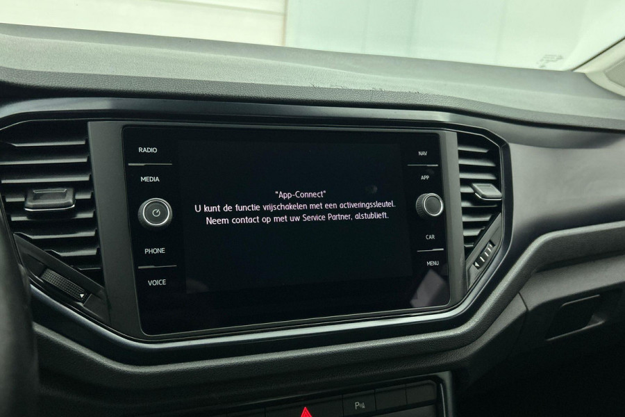 Volkswagen T-Roc 1.0 TSI Style(Goed OnderH, Navi, Carplay, StoelV, Parkeersensoren, Etc)