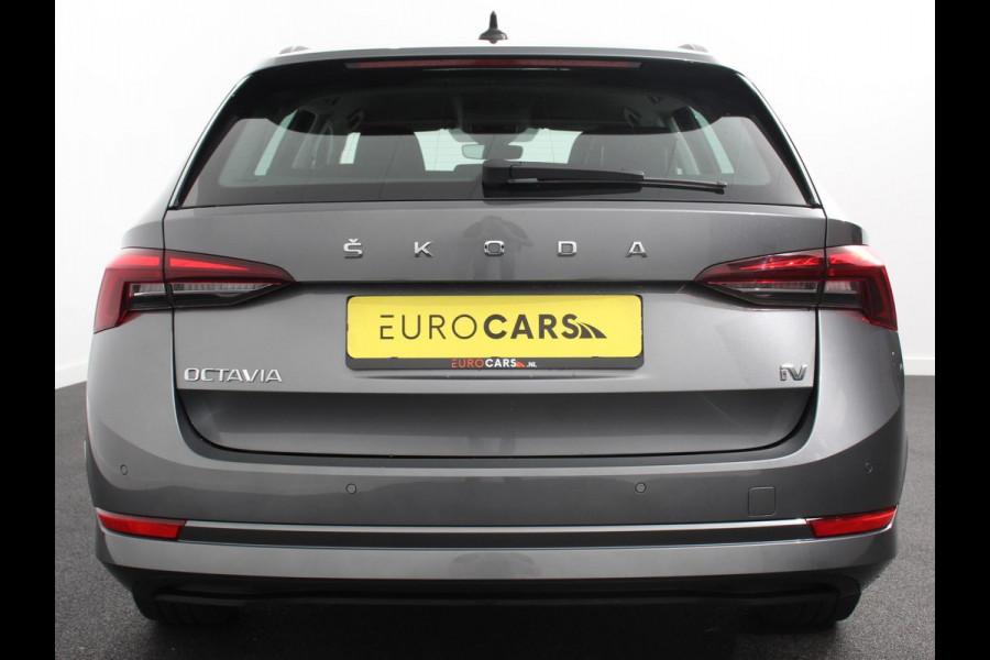 Škoda Octavia Combi 1.4 TSI iV 204pk PHEV Automaat Business Edition | Navigatie | Apple Carplay/Android Auto | Adaptive Cruise Control | Camera | Stoelverwarming | Lichtmetalen Velgen