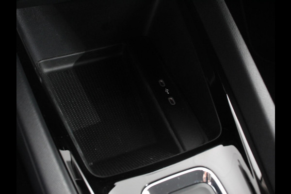 Škoda Octavia Combi 1.4 TSI iV 204pk PHEV Automaat Business Edition | Navigatie | Apple Carplay/Android Auto | Adaptive Cruise Control | Camera | Stoelverwarming | Lichtmetalen Velgen