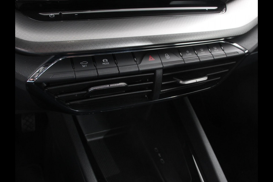 Škoda Octavia Combi 1.4 TSI iV 204pk PHEV Automaat Business Edition | Navigatie | Apple Carplay/Android Auto | Adaptive Cruise Control | Camera | Stoelverwarming | Lichtmetalen Velgen