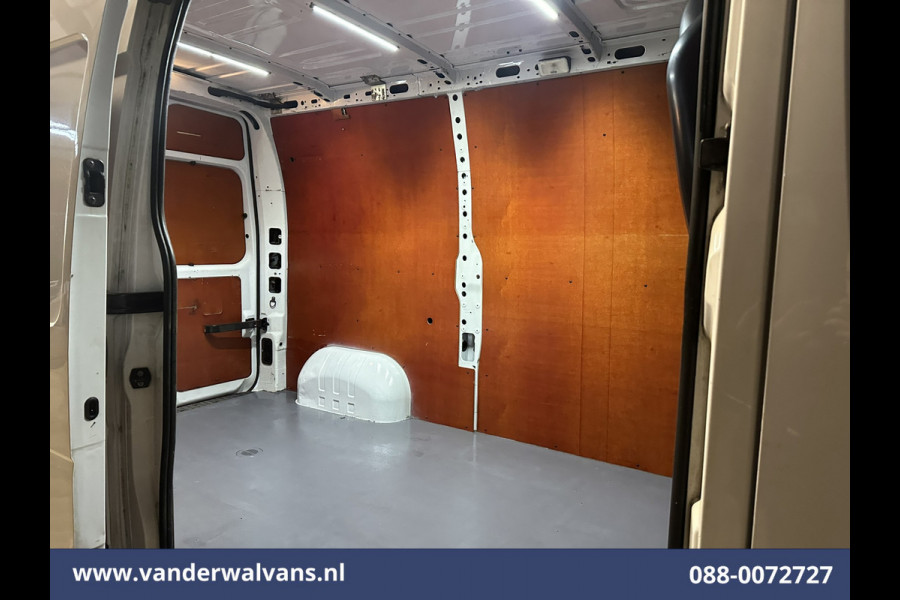 Opel Movano 2.3 CDTI 145pk L2H2 Euro6 Airco | Imperiaal | Trap | Camera | Navigatie | 2500kg Trekhaak Cruisecontrol, Parkeersensoren, Bijrijdersbank