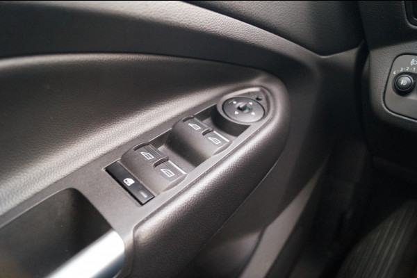 Ford Kuga 1.5 EcoBoost 120pk Trend Ultimate -NAVI-ECC-TREKHAAK-