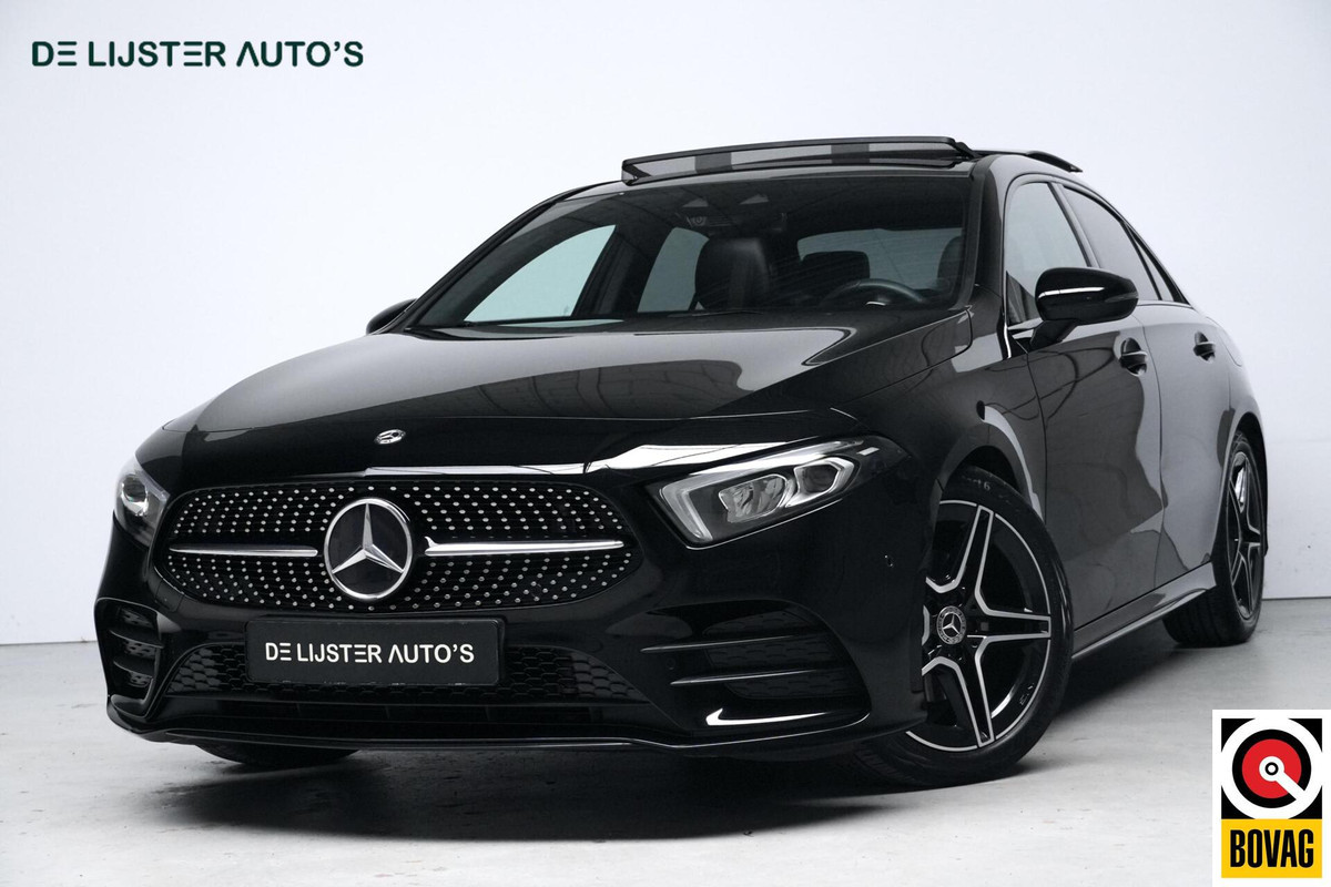 Mercedes-Benz A-Klasse 200 AMG Automaat 163 PK | Pano | Widescreen | CarPlay | Sterrenhemel | Sfeer | Stoelverwarming | Camera | Led |
