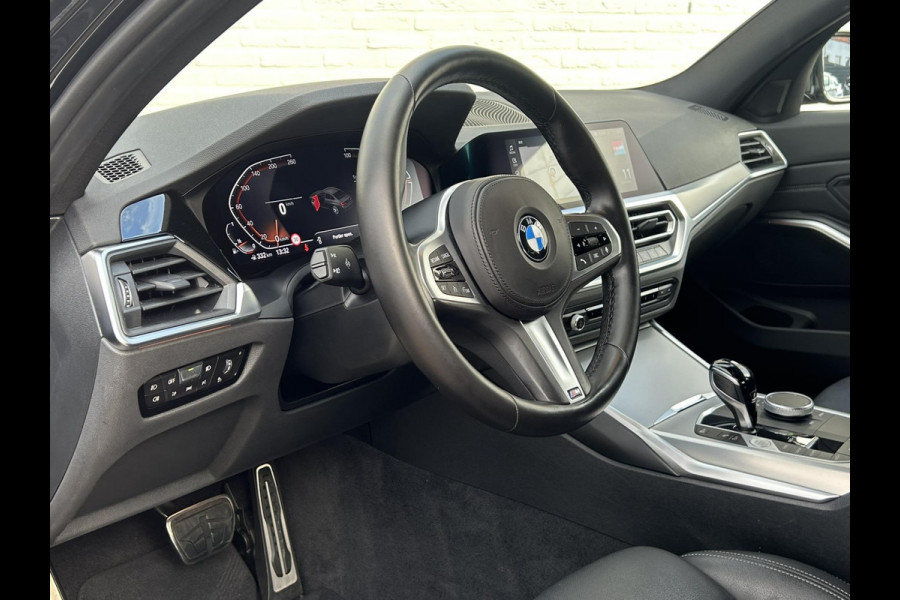 BMW 3 Serie 318i Business Edition M-Sport Full Led Carplay Automaat Digital Dash Camera Leder Cruise Navi