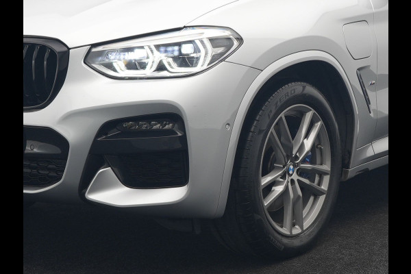 BMW X3 xDrive30e M Sport Plug In Hybrid 293pk Dealer O.H. PHEV | Trekhaak Af Fabriek | Head Up | Sportstoelen Verwarmd | Apple Carplay | Keyless | Blis | Sfeerverlichting | Virtual | Navigatie | DAB |