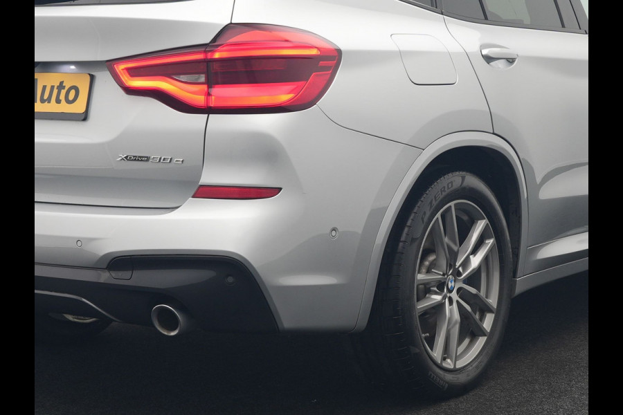 BMW X3 xDrive30e M Sport Plug In Hybrid 293pk Dealer O.H. PHEV | Trekhaak Af Fabriek | Head Up | Sportstoelen Verwarmd | Apple Carplay | Keyless | Blis | Sfeerverlichting | Virtual | Navigatie | DAB |