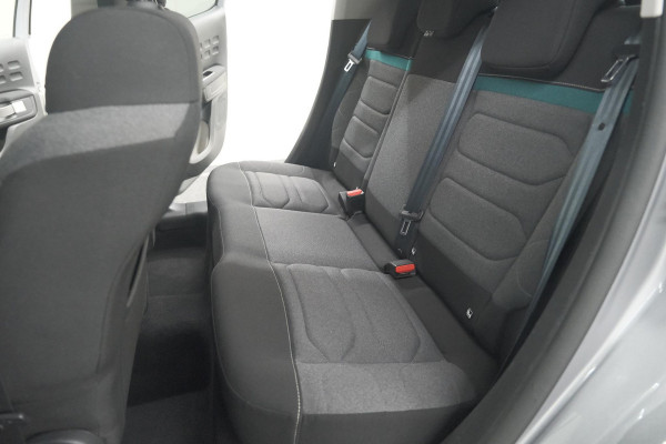 Citroën C3 PureTech 110 EAT6 Shine | Camera | Navigatie | Parkeersensoren | Apple Carplay | 17 Inch Lichtmetalen Velgen