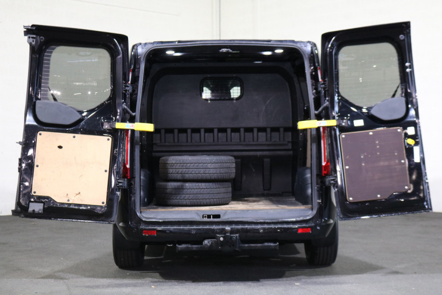 Ford Transit Custom 2.0 TDci 170pk Automaat L2 H1 Limited DC Black Line