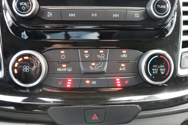 Ford Transit Custom 2.0 TDci 170pk Automaat L2 H1 Limited DC Black Line